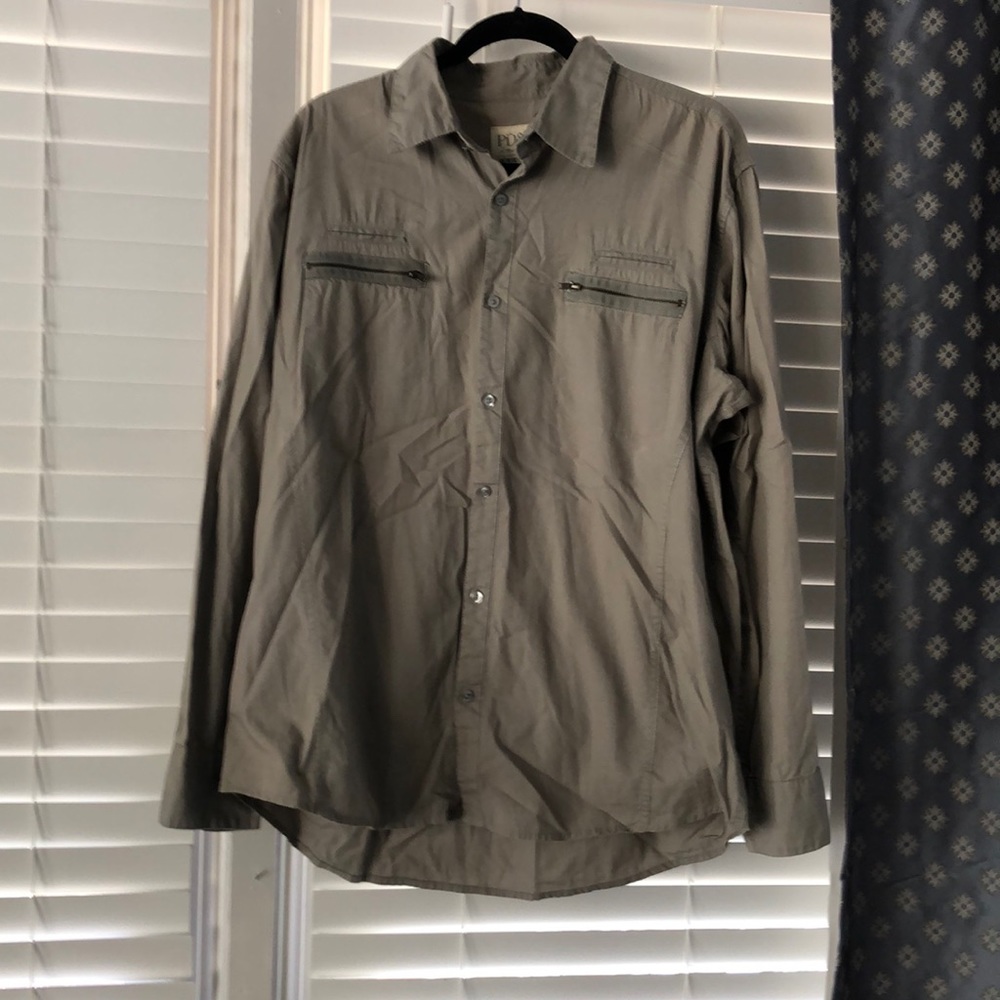 Button down - Picture 1 of 3